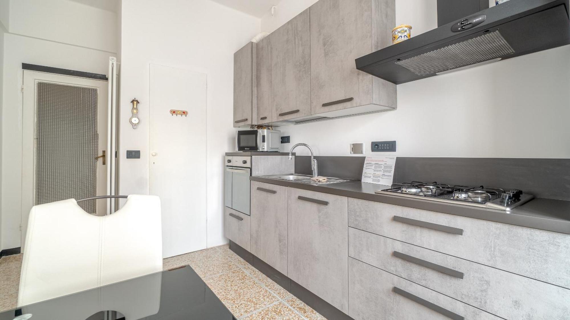 Italianway - Betti 46 Apartment Рапало Екстериор снимка